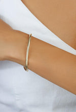 Load image into Gallery viewer, 14k Yellow Gold Stretch Mesh Slip-On Bracelet