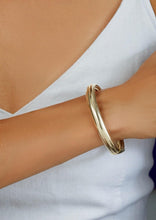 Load image into Gallery viewer, 14k Yellow Gold Stretch Mesh Slip-On Bracelet
