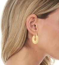 Load image into Gallery viewer, 14k Yellow Gold 26.5mm Round Ribbed Hoop Earrings