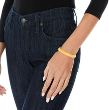 Load image into Gallery viewer, 10k Yellow Gold 8mm High Polish Shiny Bangle Bracelet 7 Inch