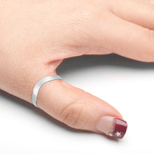 Load image into Gallery viewer, 10k Yellow or White or White Gold 2mm High Polish Curved Waved Stackable Thumb Ring