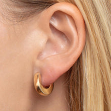 Load image into Gallery viewer, 14k Yellow Gold 16mm Thick Round Huggie Hoop Earrings