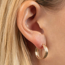Load image into Gallery viewer, 14k Yellow Gold 18mm Double Diamond Cut Edge & Polished Hoop Earrings