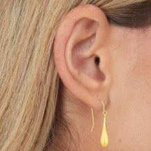 Load image into Gallery viewer, 10k Yellow Gold 28mm Teardrop Earrings