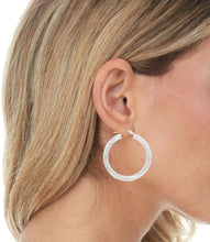 Load image into Gallery viewer, 10k White Gold 4mm Diamond Cut Round Tube Hoop Earrings