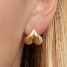 Load image into Gallery viewer, 14k Yellow Gold 13mm Puffed Bubble Heart Stud Earrings