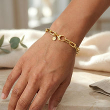 Load image into Gallery viewer, 14k Yellow Gold Oversized Charm Lock 5mm Paperclip Link Bracelet, 7 Inch