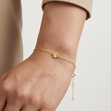 Load image into Gallery viewer, 14k Yellow Gold 7mm Gold Mini Clover Charm Bracelet, Adjustable 6.25" - 7 Inch