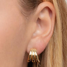 Load image into Gallery viewer, 14k Yellow Gold 14.2mm x 7mm-12.5mm Triple Row Splayed Hoop Earrings
