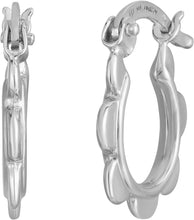 Load image into Gallery viewer, 14k Yellow Gold 16.9mm Scalloped Hoop Earrings
