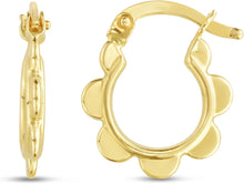 Load image into Gallery viewer, 14k Yellow Gold 16.9mm Scalloped Hoop Earrings
