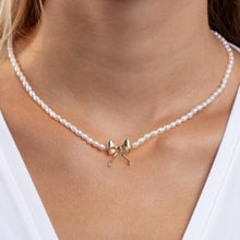 Load image into Gallery viewer, 14k Yellow Gold Bow Pearl Strand Link Necklace, 16-18 Inch
