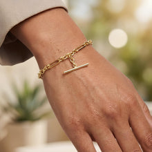 Load image into Gallery viewer, 14k Yellow Gold 25mm Toggle Bar 3.9mm Figaro Paperclip Link Bracelet, 7.5 Inch
