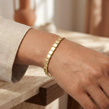 Load image into Gallery viewer, 14k Yellow Gold 6mm Cube Brick Bracelet, 7 Inch
