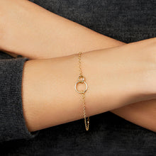 Load image into Gallery viewer, 14k Yellow Gold 10.4mm Interlocking Circles Charm Bracelet, Adjustable 6.5 Inch-7.5"
