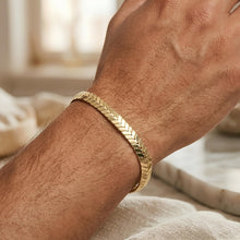 Load image into Gallery viewer, 14k Yellow Gold 6mm Chevron Link Bracelet, 7.5 Inch

