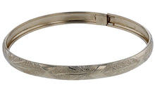 Load image into Gallery viewer, 10k Yellow Gold bangle bracelet Flexible Round with Diamond Cut Design, 0.24&quot;
